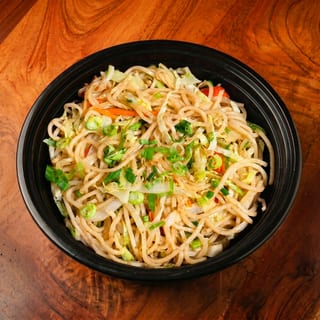 Veg Hakka Noodles